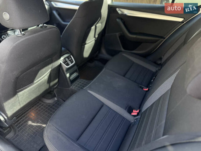 Шкода Октавия 2019 в Ивано-Франковске на Automoto.ua Белый Шкода Октавия, объемом двигателя 1.97 л и пробегом 75 тыс. км за 16750 $, фото 9 на Automoto.ua