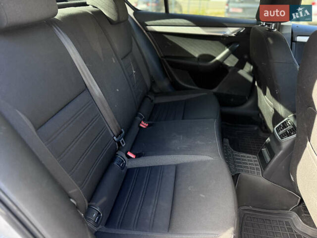 Шкода Октавия 2019 в Ивано-Франковске на Automoto.ua Белый Шкода Октавия, объемом двигателя 1.97 л и пробегом 75 тыс. км за 16750 $, фото 14 на Automoto.ua