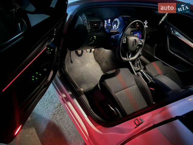 Шкода Октавия 2019 в Береговом на Automoto.ua Белый Шкода Октавия, объемом двигателя 1.6 л и пробегом 230 тыс. км за 15900 $, фото 10 на Automoto.ua