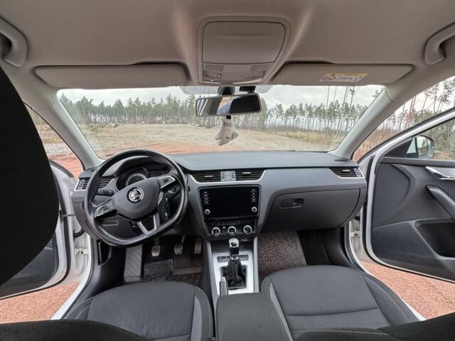 Білий Шкода Октавія, об'ємом двигуна 1.4 л та пробігом 94 тис. км за 15900 $, фото 16 на Automoto.ua