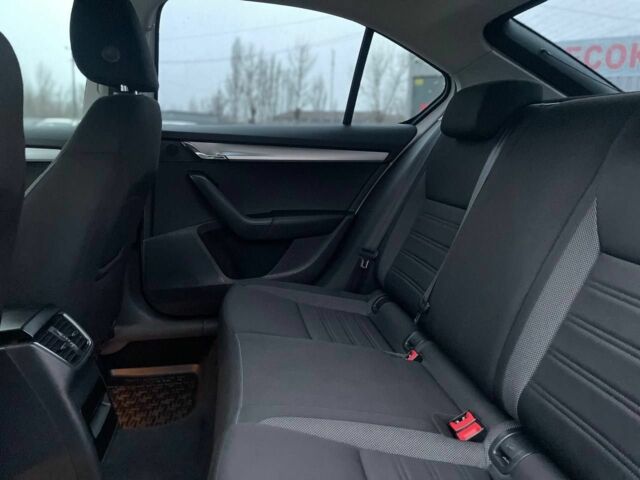 Белый Шкода Октавия, объемом двигателя 1.4 л и пробегом 209 тыс. км за 12999 $, фото 19 на Automoto.ua