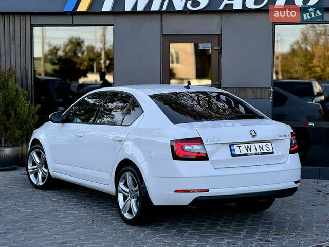 Белый Шкода Октавия, объемом двигателя 1.4 л и пробегом 127 тыс. км за 15900 $, фото 5 на Automoto.ua