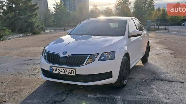 Белый Шкода Октавия, объемом двигателя 1.6 л и пробегом 88 тыс. км за 16500 $, фото 26 на Automoto.ua