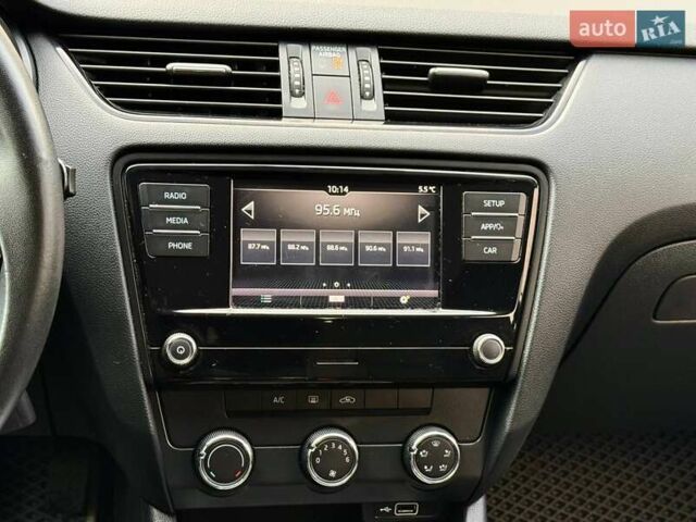 Белый Шкода Октавия, объемом двигателя 1.6 л и пробегом 62 тыс. км за 14500 $, фото 27 на Automoto.ua