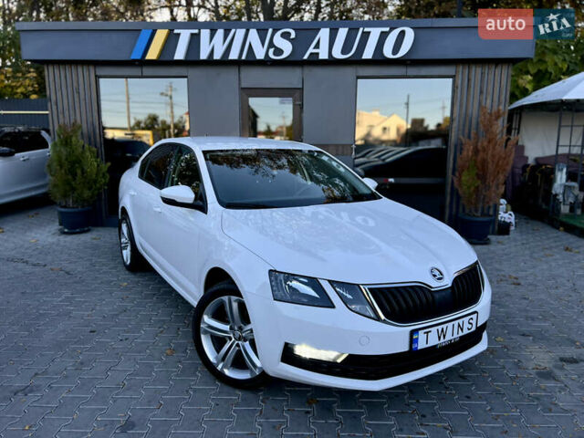 Белый Шкода Октавия, объемом двигателя 1.4 л и пробегом 127 тыс. км за 15900 $, фото 14 на Automoto.ua