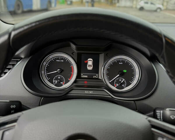 Белый Шкода Октавия, объемом двигателя 1.4 л и пробегом 121 тыс. км за 15900 $, фото 12 на Automoto.ua