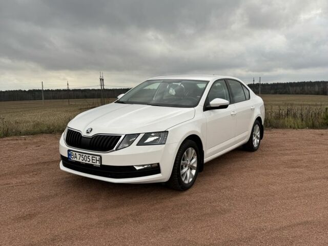 Білий Шкода Октавія, об'ємом двигуна 1.4 л та пробігом 94 тис. км за 15900 $, фото 1 на Automoto.ua