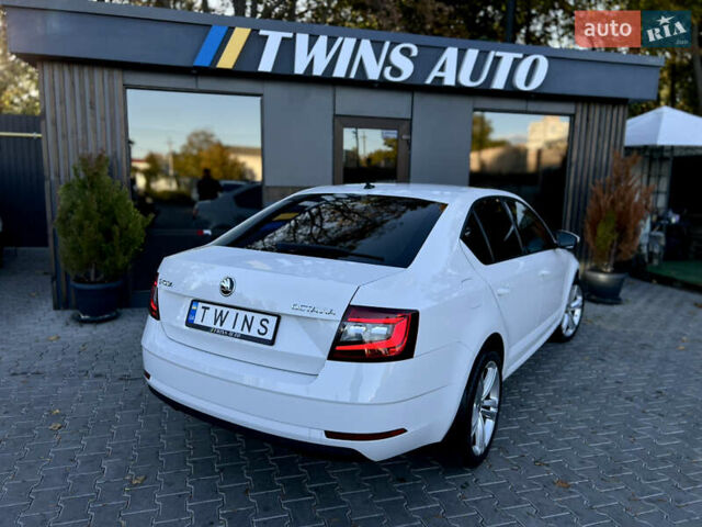 Белый Шкода Октавия, объемом двигателя 1.4 л и пробегом 127 тыс. км за 15900 $, фото 17 на Automoto.ua