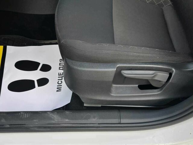 Белый Шкода Октавия, объемом двигателя 1.6 л и пробегом 140 тыс. км за 14900 $, фото 19 на Automoto.ua