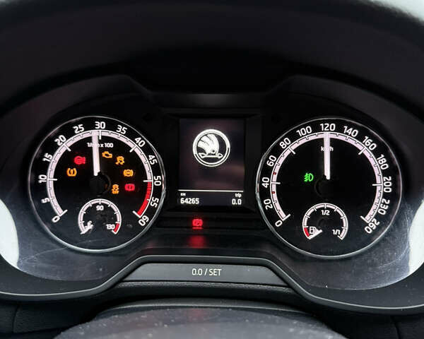 Белый Шкода Октавия, объемом двигателя 1.6 л и пробегом 64 тыс. км за 15400 $, фото 14 на Automoto.ua