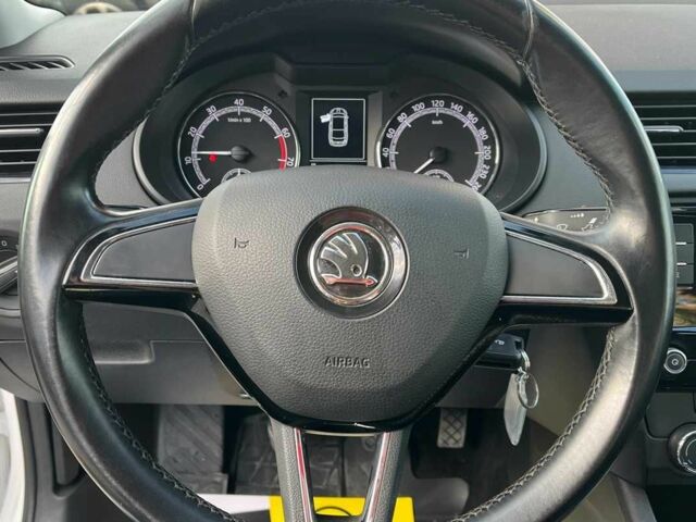 Белый Шкода Октавия, объемом двигателя 1.6 л и пробегом 140 тыс. км за 14900 $, фото 11 на Automoto.ua