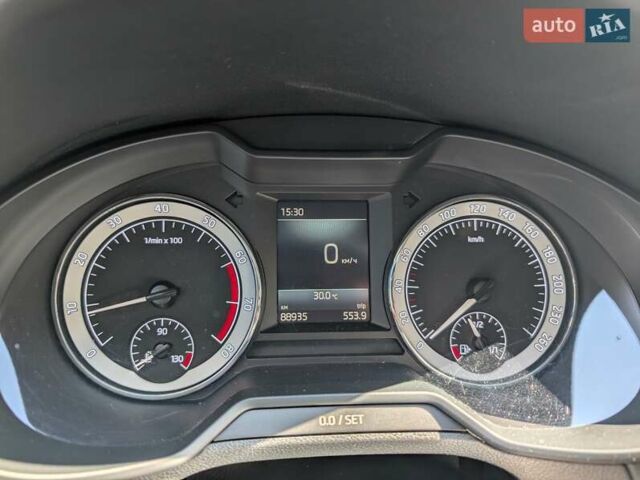 Белый Шкода Октавия, объемом двигателя 1.4 л и пробегом 90 тыс. км за 14200 $, фото 33 на Automoto.ua