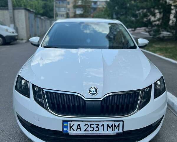 Белый Шкода Октавия, объемом двигателя 1.4 л и пробегом 178 тыс. км за 13500 $, фото 12 на Automoto.ua