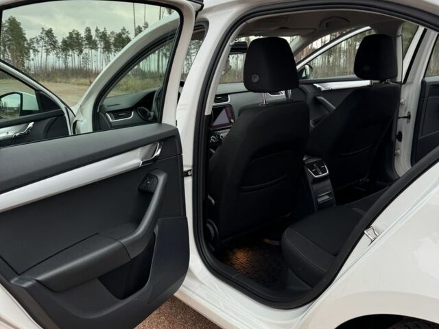 Білий Шкода Октавія, об'ємом двигуна 1.4 л та пробігом 94 тис. км за 15900 $, фото 5 на Automoto.ua