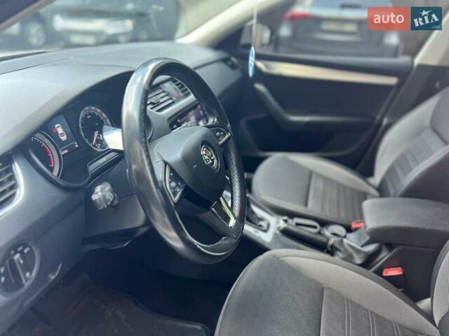 Белый Шкода Октавия, объемом двигателя 1.4 л и пробегом 178 тыс. км за 13500 $, фото 17 на Automoto.ua