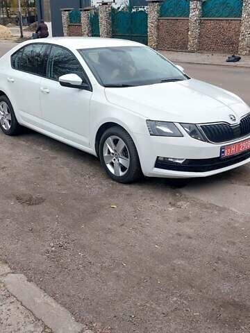 Белый Шкода Октавия, объемом двигателя 1.6 л и пробегом 224 тыс. км за 14500 $, фото 5 на Automoto.ua