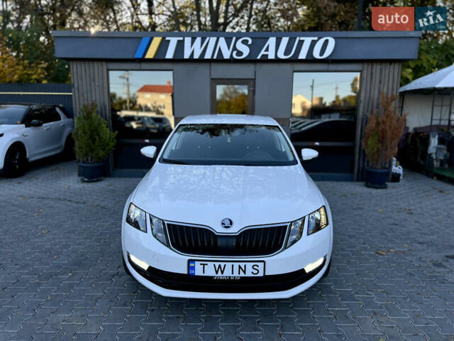 Белый Шкода Октавия, объемом двигателя 1.4 л и пробегом 127 тыс. км за 15900 $, фото 13 на Automoto.ua