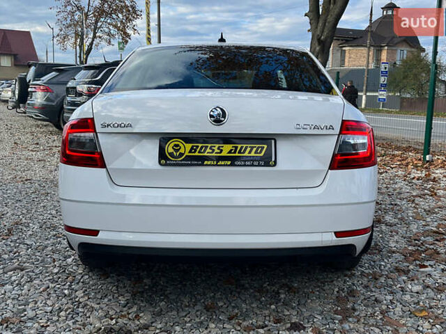 Білий Шкода Октавія, об'ємом двигуна 1.6 л та пробігом 140 тис. км за 14900 $, фото 5 на Automoto.ua