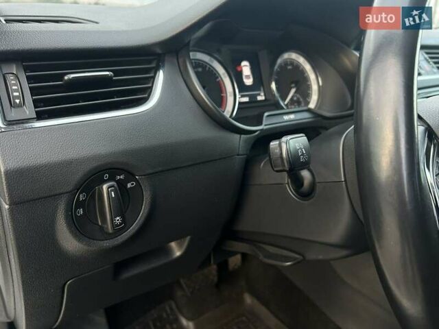 Білий Шкода Октавія, об'ємом двигуна 1.4 л та пробігом 133 тис. км за 15999 $, фото 10 на Automoto.ua