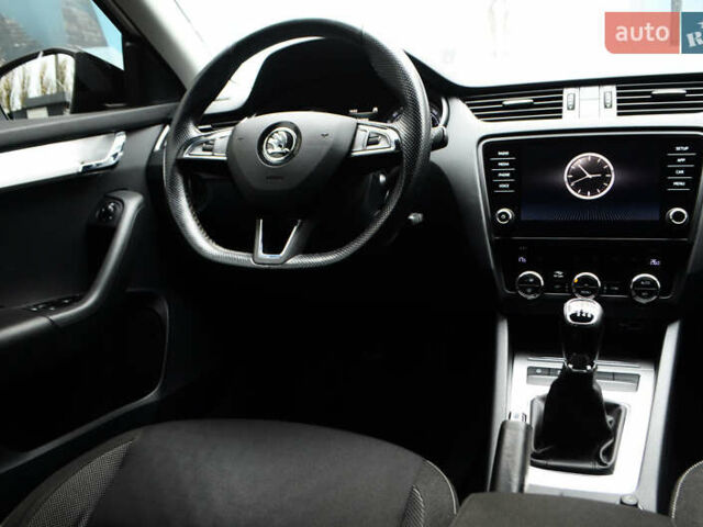 Білий Шкода Октавія, об'ємом двигуна 1.4 л та пробігом 155 тис. км за 14950 $, фото 9 на Automoto.ua