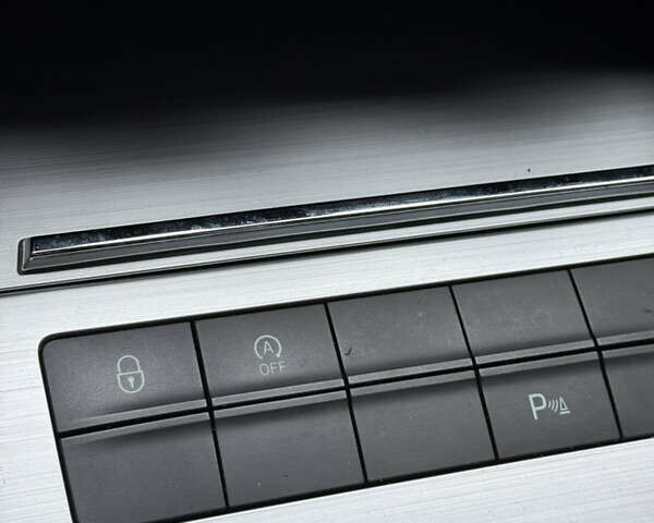 Белый Шкода Октавия, объемом двигателя 1.6 л и пробегом 64 тыс. км за 15400 $, фото 16 на Automoto.ua