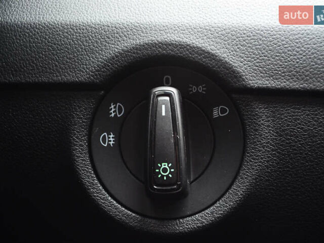 Білий Шкода Октавія, об'ємом двигуна 1.4 л та пробігом 155 тис. км за 14950 $, фото 20 на Automoto.ua