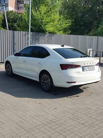 Белый Шкода Октавия, объемом двигателя 1.5 л и пробегом 17 тыс. км за 20000 $, фото 7 на Automoto.ua