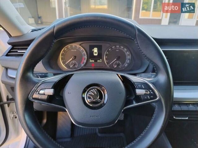 Белый Шкода Октавия, объемом двигателя 1.97 л и пробегом 255 тыс. км за 18300 $, фото 17 на Automoto.ua