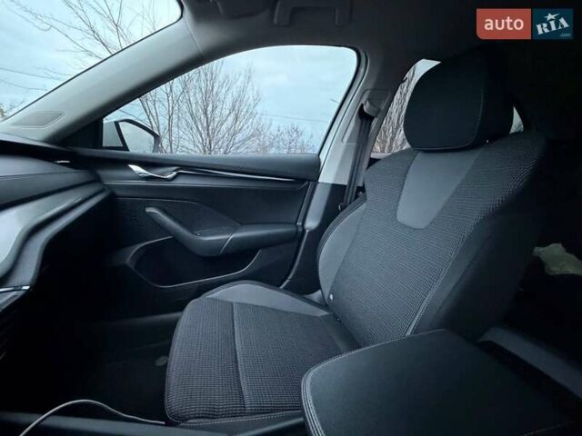 Білий Шкода Октавія, об'ємом двигуна 2 л та пробігом 258 тис. км за 22000 $, фото 73 на Automoto.ua