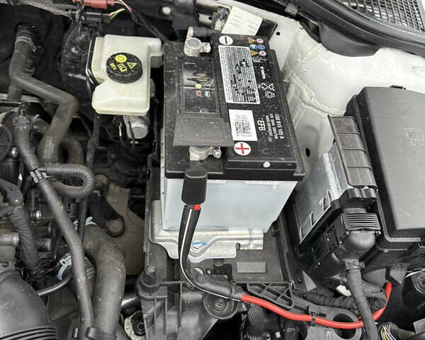 Белый Шкода Октавия, объемом двигателя 1.6 л и пробегом 48 тыс. км за 15800 $, фото 34 на Automoto.ua