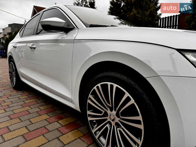 Белый Шкода Октавия, объемом двигателя 2 л и пробегом 262 тыс. км за 22250 $, фото 9 на Automoto.ua