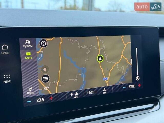 Білий Шкода Октавія, об'ємом двигуна 2 л та пробігом 258 тис. км за 22000 $, фото 62 на Automoto.ua