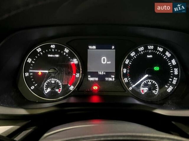 Белый Шкода Октавия, объемом двигателя 1.4 л и пробегом 108 тыс. км за 20000 $, фото 17 на Automoto.ua