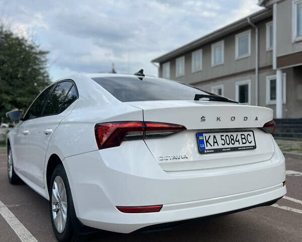 Шкода Октавия 2020 в Киеве на Automoto.ua Белый Шкода Октавия, объемом двигателя 1.4 л и пробегом 263 тыс. км за 14800 $, фото 8 на Automoto.ua