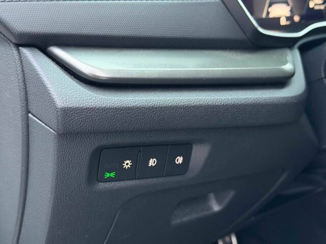 Белый Шкода Октавия, объемом двигателя 2 л и пробегом 258 тыс. км за 22000 $, фото 17 на Automoto.ua