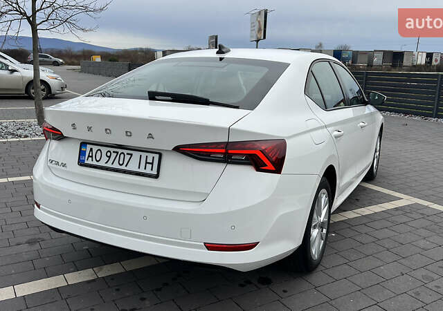 Білий Шкода Октавія, об'ємом двигуна 1.4 л та пробігом 219 тис. км за 17900 $, фото 5 на Automoto.ua