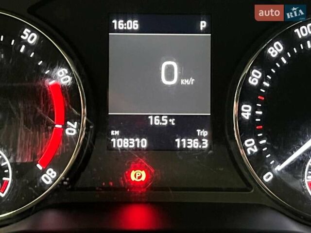 Белый Шкода Октавия, объемом двигателя 1.4 л и пробегом 108 тыс. км за 20000 $, фото 33 на Automoto.ua