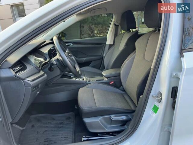 Белый Шкода Октавия, объемом двигателя 1.4 л и пробегом 85 тыс. км за 20700 $, фото 2 на Automoto.ua