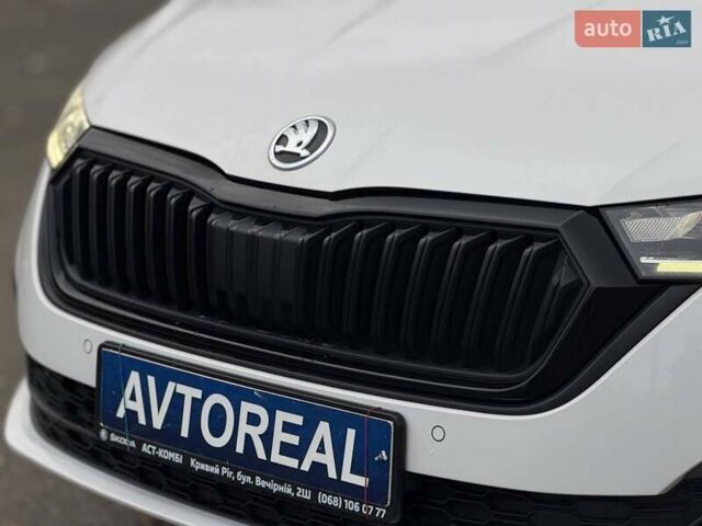 Білий Шкода Октавія, об'ємом двигуна 2 л та пробігом 258 тис. км за 22000 $, фото 5 на Automoto.ua