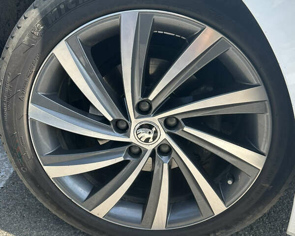 Шкода Октавия 2020 в Харькове на Automoto.ua Белый Шкода Октавия, объемом двигателя 1.97 л и пробегом 145 тыс. км за 27500 $, фото 10 на Automoto.ua