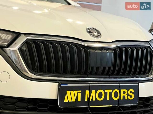 Белый Шкода Октавия, объемом двигателя 1.4 л и пробегом 108 тыс. км за 20000 $, фото 11 на Automoto.ua