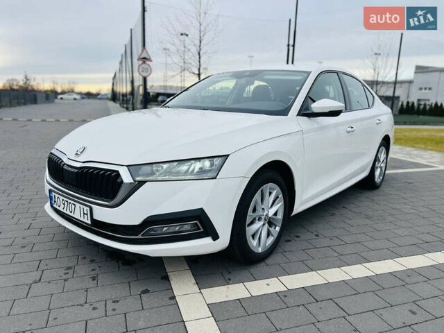 Білий Шкода Октавія, об'ємом двигуна 1.4 л та пробігом 219 тис. км за 17900 $, фото 12 на Automoto.ua