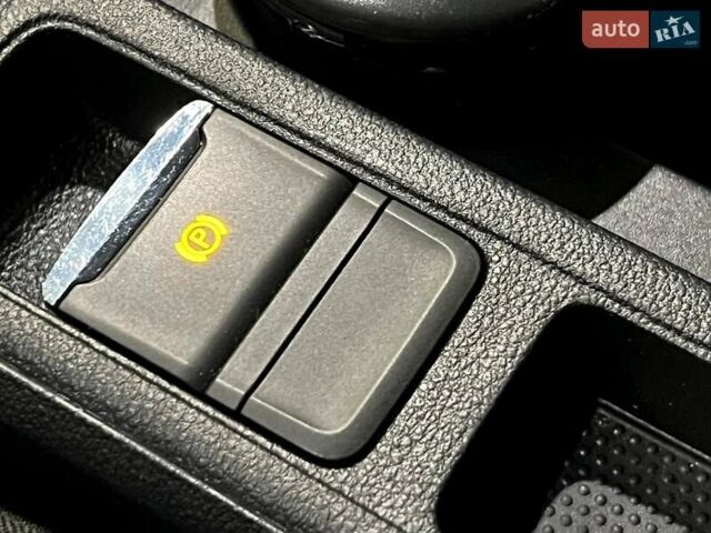 Белый Шкода Октавия, объемом двигателя 1.4 л и пробегом 108 тыс. км за 20000 $, фото 41 на Automoto.ua