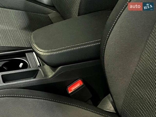 Белый Шкода Октавия, объемом двигателя 1.4 л и пробегом 108 тыс. км за 20000 $, фото 26 на Automoto.ua