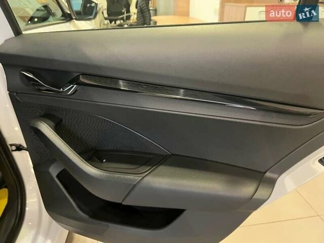 Белый Шкода Октавия, объемом двигателя 1.4 л и пробегом 108 тыс. км за 20000 $, фото 52 на Automoto.ua