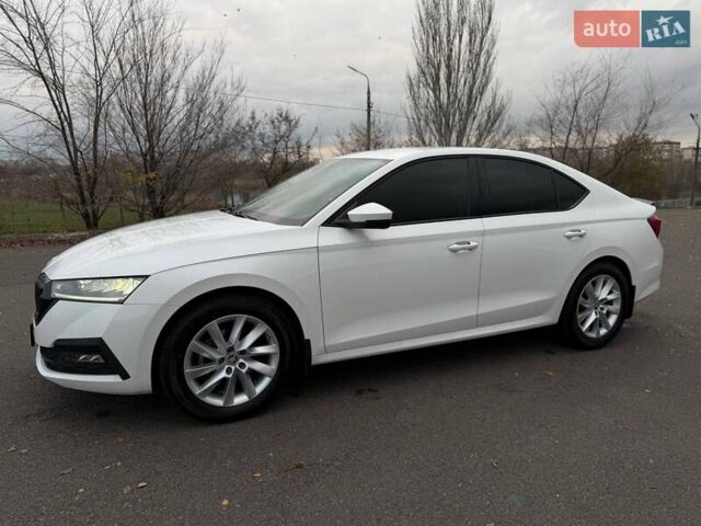 Білий Шкода Октавія, об'ємом двигуна 2 л та пробігом 258 тис. км за 22000 $, фото 10 на Automoto.ua