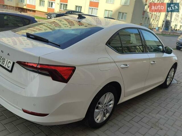 Белый Шкода Октавия, объемом двигателя 1.97 л и пробегом 258 тыс. км за 17850 $, фото 4 на Automoto.ua