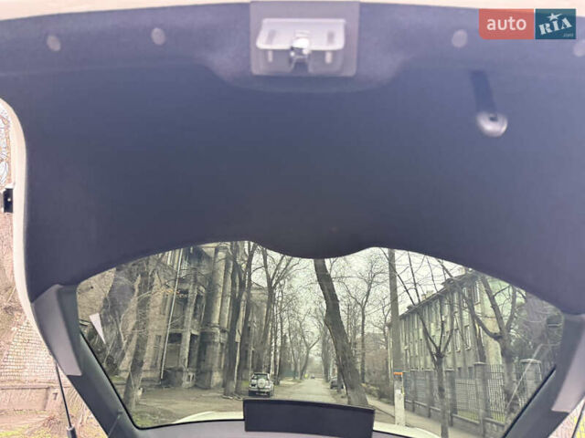 Белый Шкода Октавия, объемом двигателя 1.6 л и пробегом 48 тыс. км за 15800 $, фото 26 на Automoto.ua