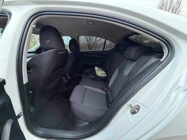 Белый Шкода Октавия, объемом двигателя 2 л и пробегом 258 тыс. км за 22000 $, фото 13 на Automoto.ua