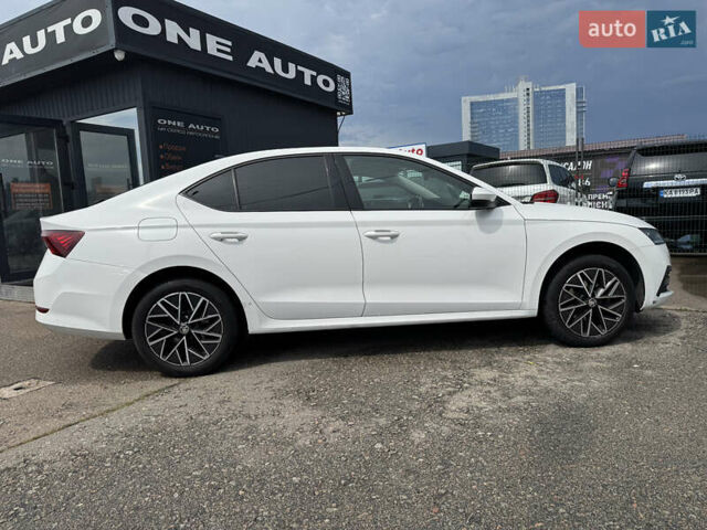 Шкода Октавия 2020 в Киеве на Automoto.ua Белый Шкода Октавия, объемом двигателя 1.4 л и пробегом 126 тыс. км за 18990 $, фото 5 на Automoto.ua